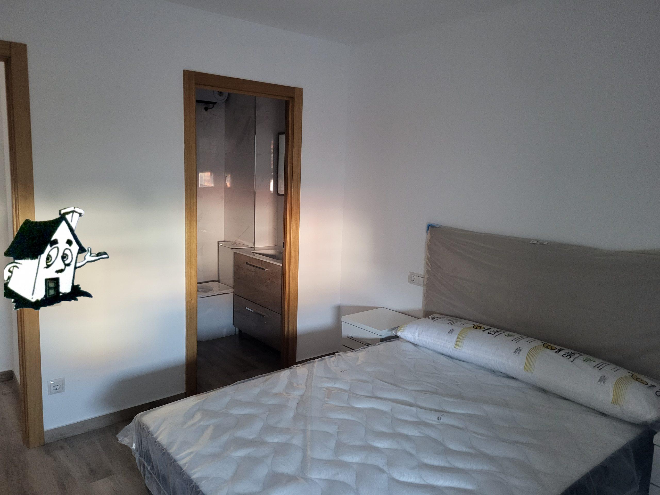 ALQUILER DE APARTAMENTO CON TERRAZA - Imagen 4