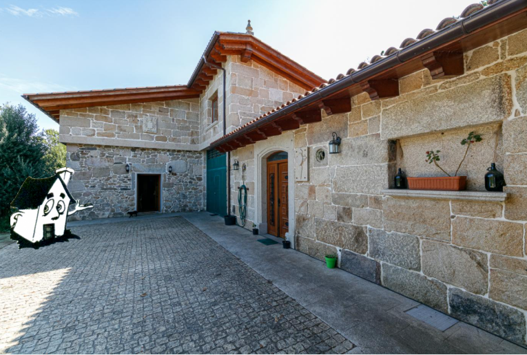 VENTA O ALQUILER DE CHALET CON FINCA 50.000M2