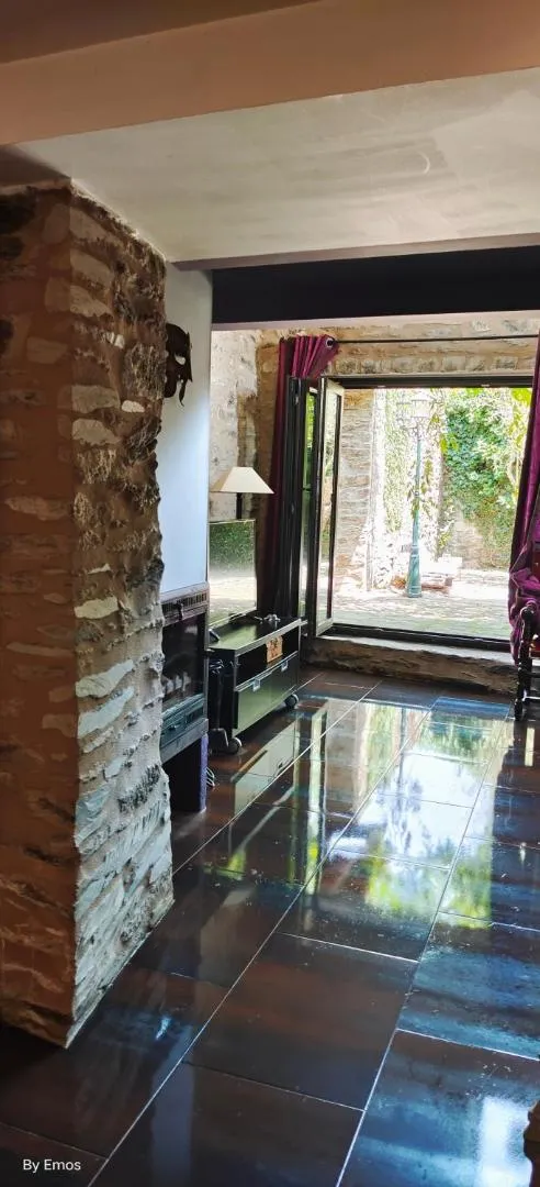 VENTA DE CASA CON TERRENO - Imagen 8