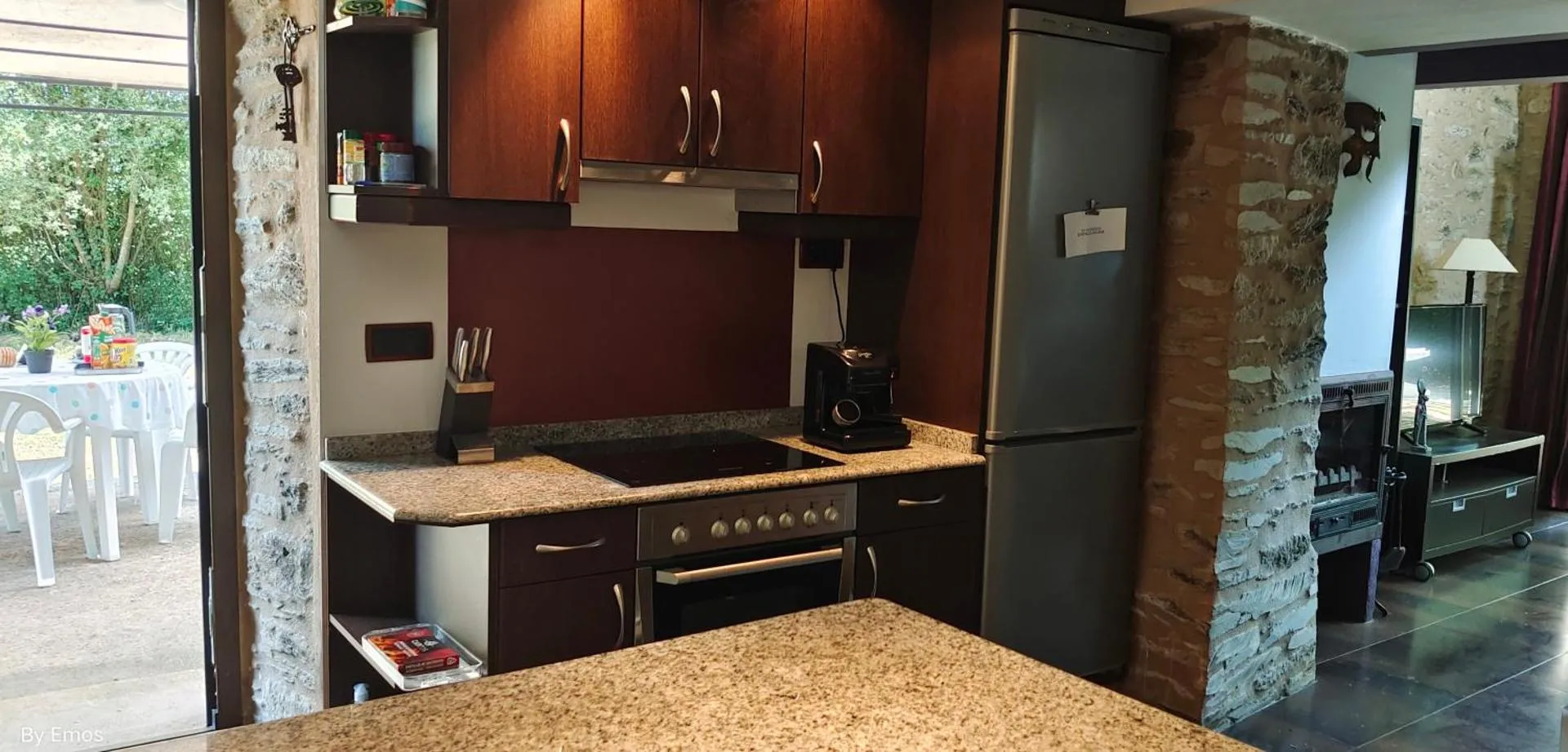 VENTA DE CASA CON TERRENO - Imagen 9