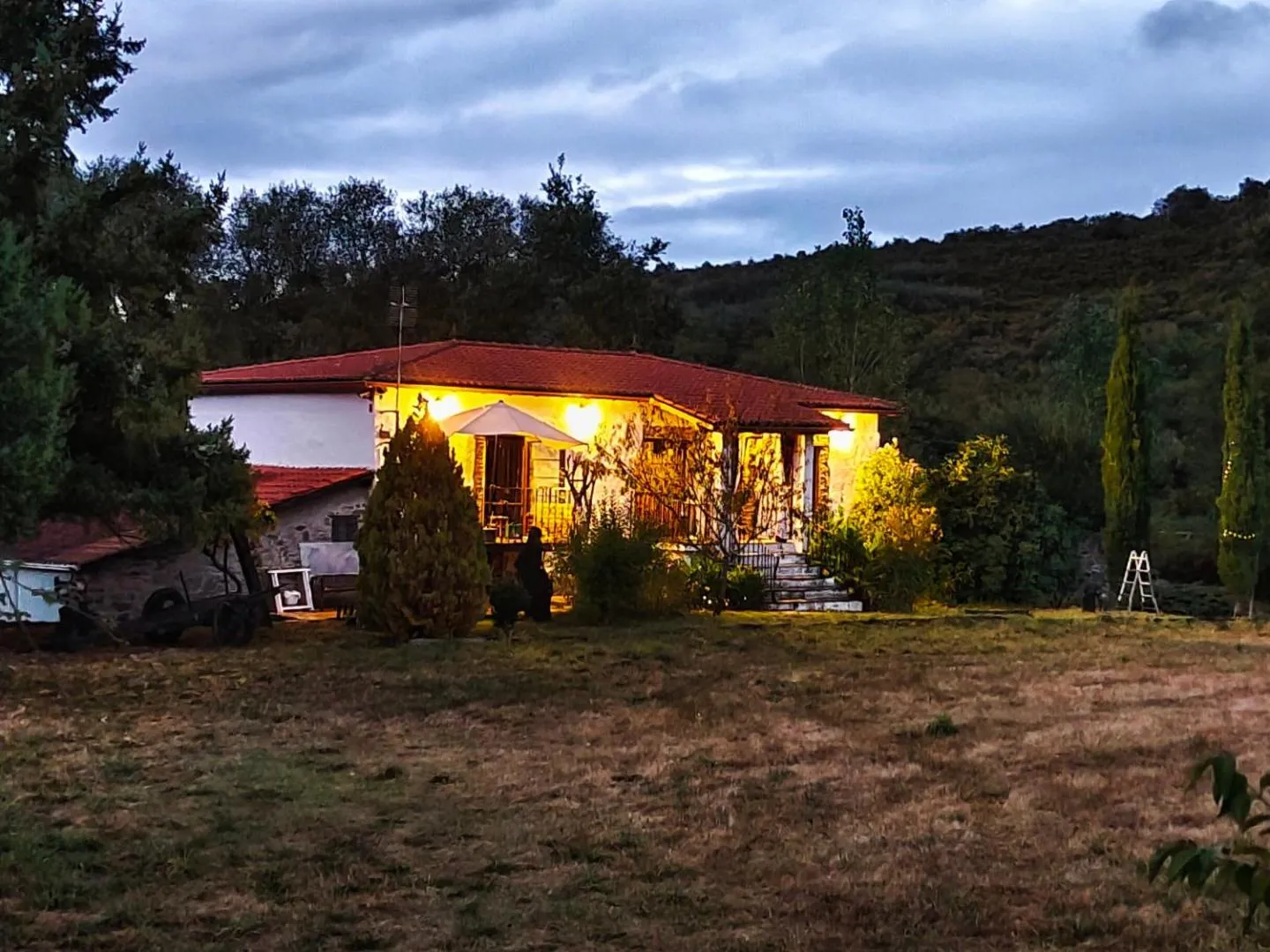 VENTA DE CASA CON TERRENO
