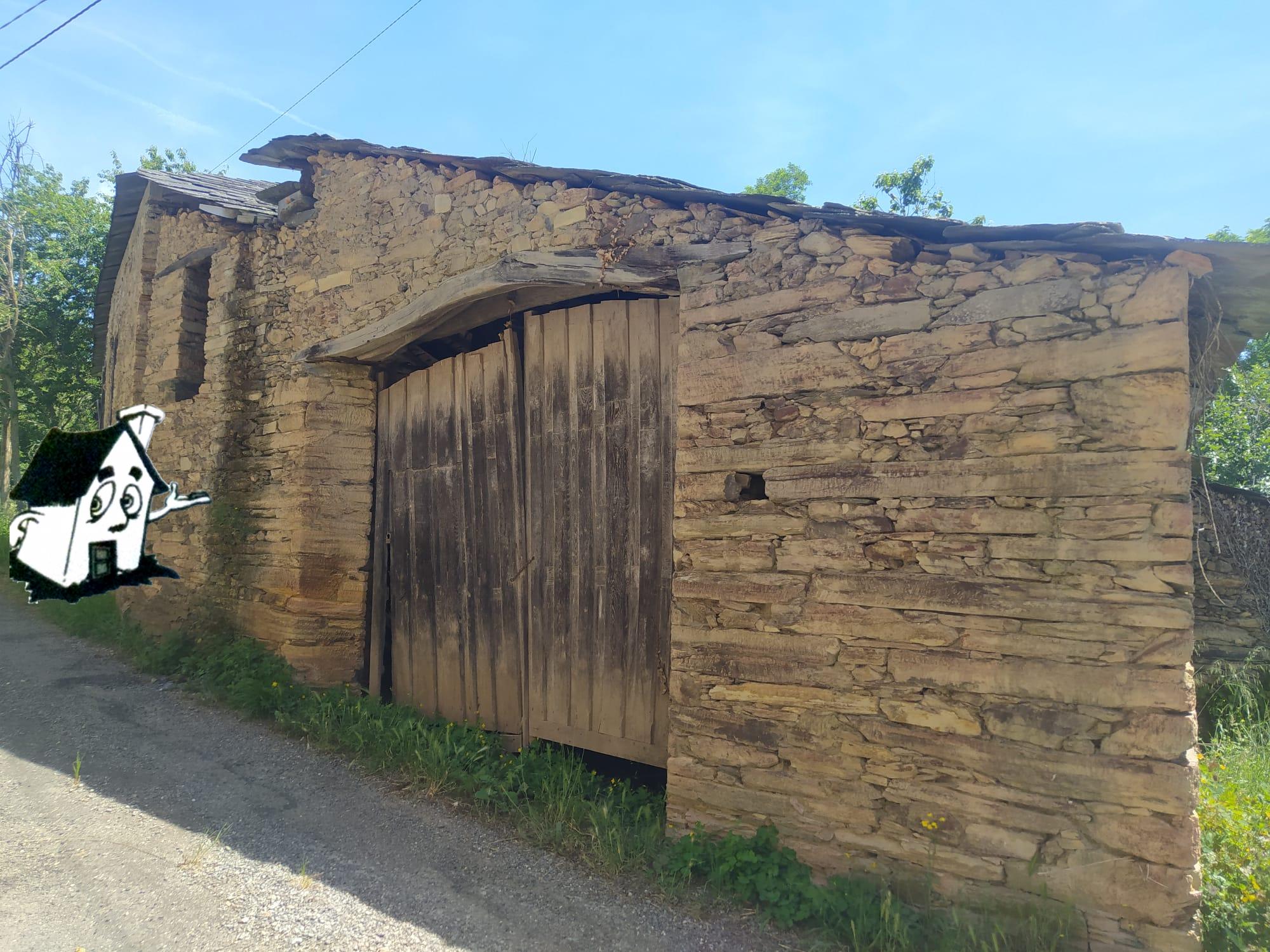 VENTA DE CASA DE PIEDRA IDEAL PARA REFORMAR - Imagen 2