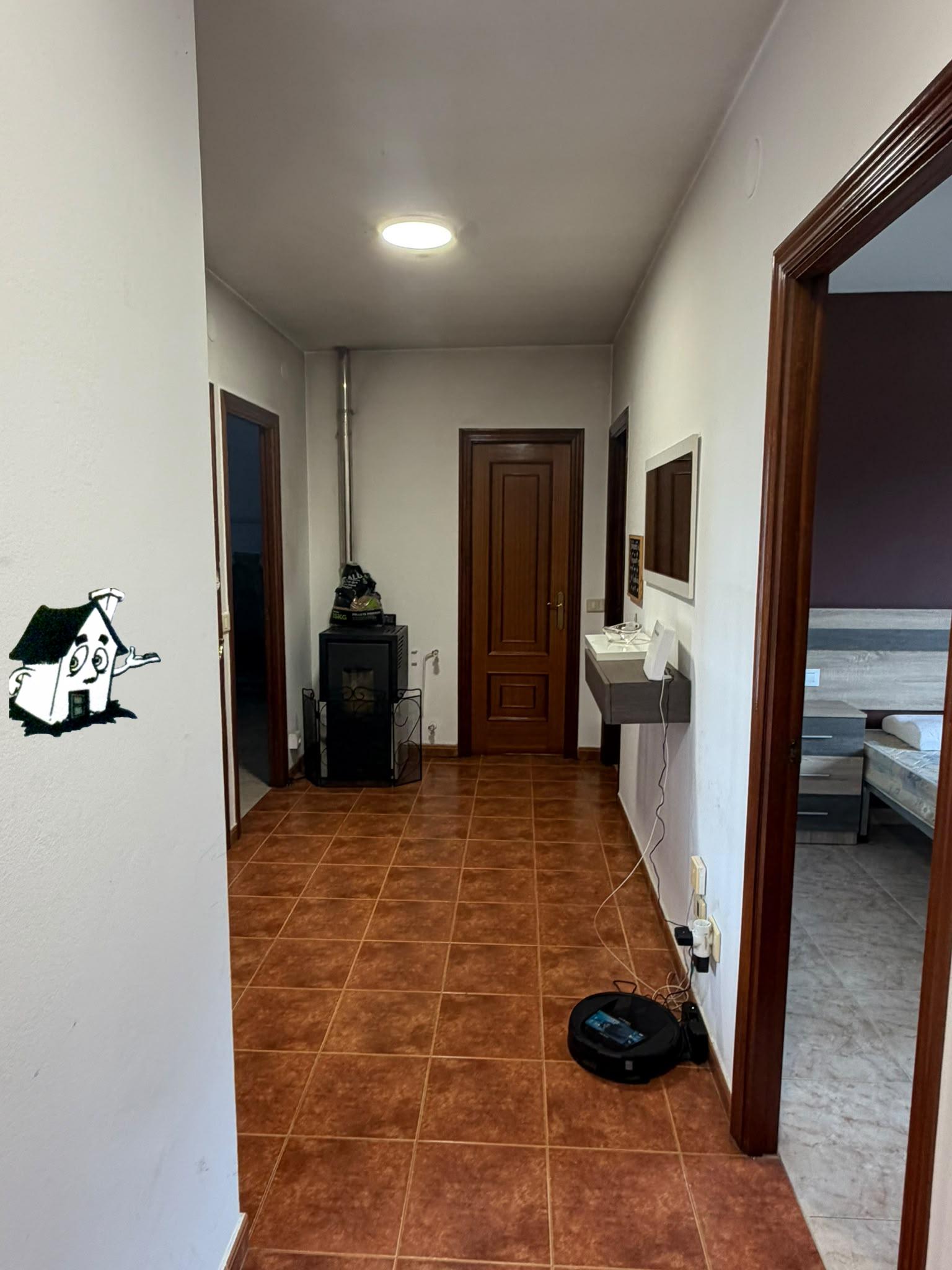 VENTA DE CASA CON TERRENO EN SOBER - Imagen 15