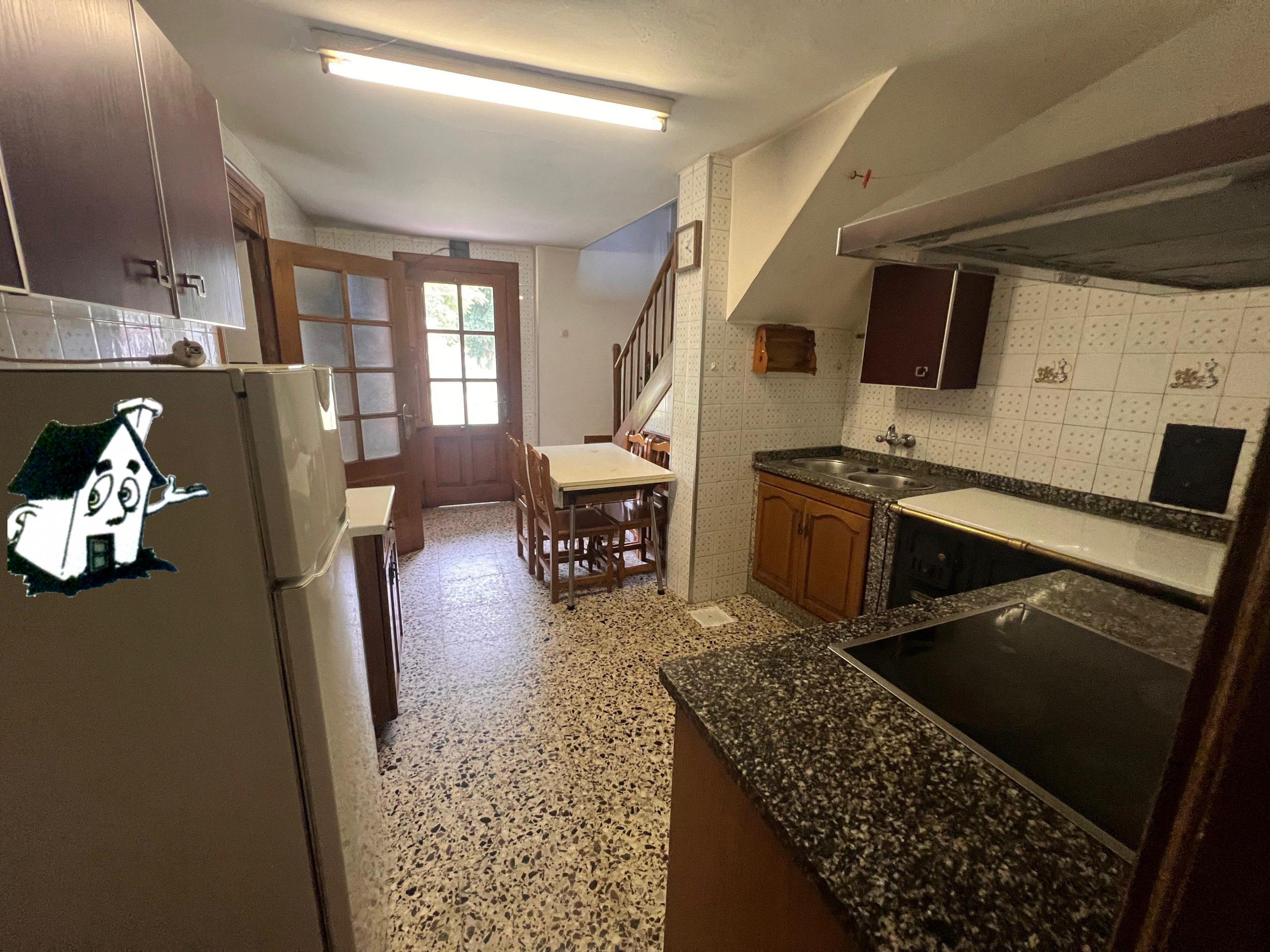 VENTA DE CASA CON TERRENO A 10 MIN DE MONFORTE - Imagen 3