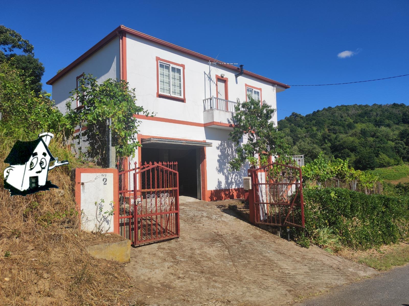 VENTA DE CASA CON TERRENO EN CASTRO DE CALDELAS