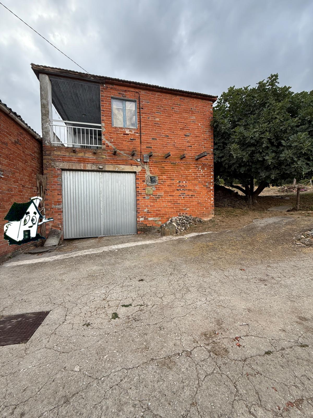 VENTA DE CASA CON TERRENO EN SAVIÑAO - Imagen 2