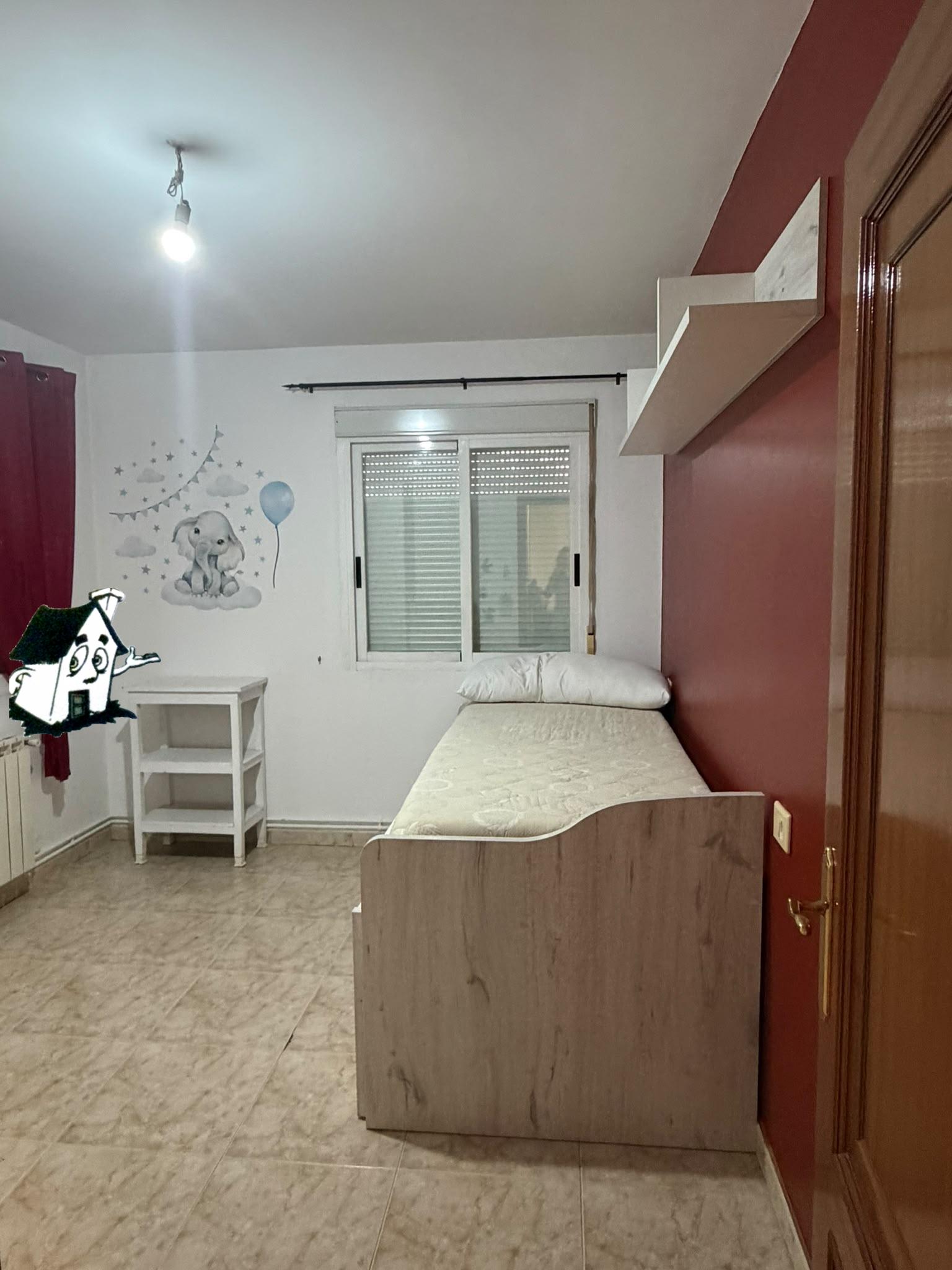 VENTA DE CASA CON TERRENO EN SOBER - Imagen 8