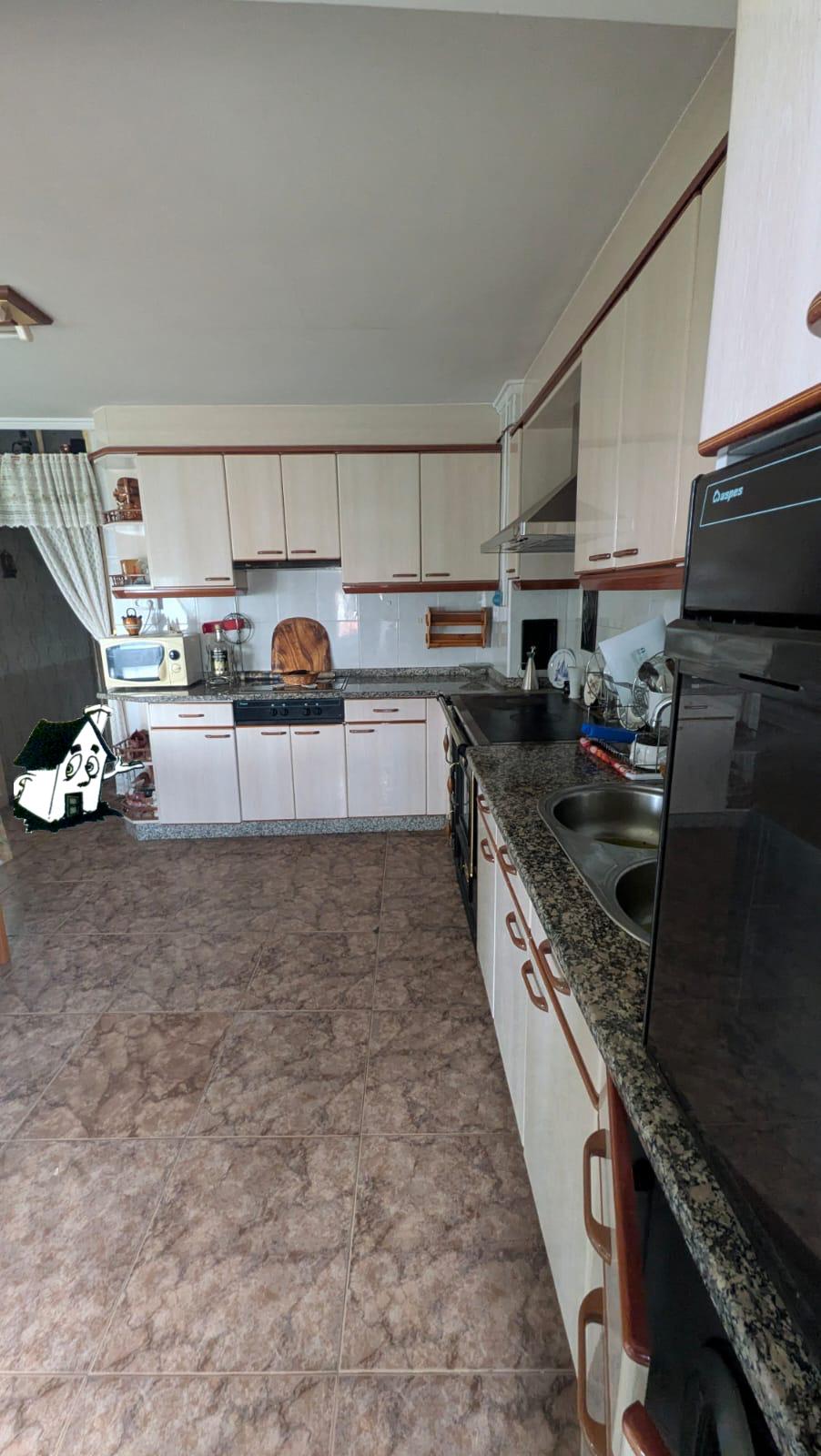 VENTA DE CASA EN MONFORTE DE LEMOS CON TERRENO - Imagen 9