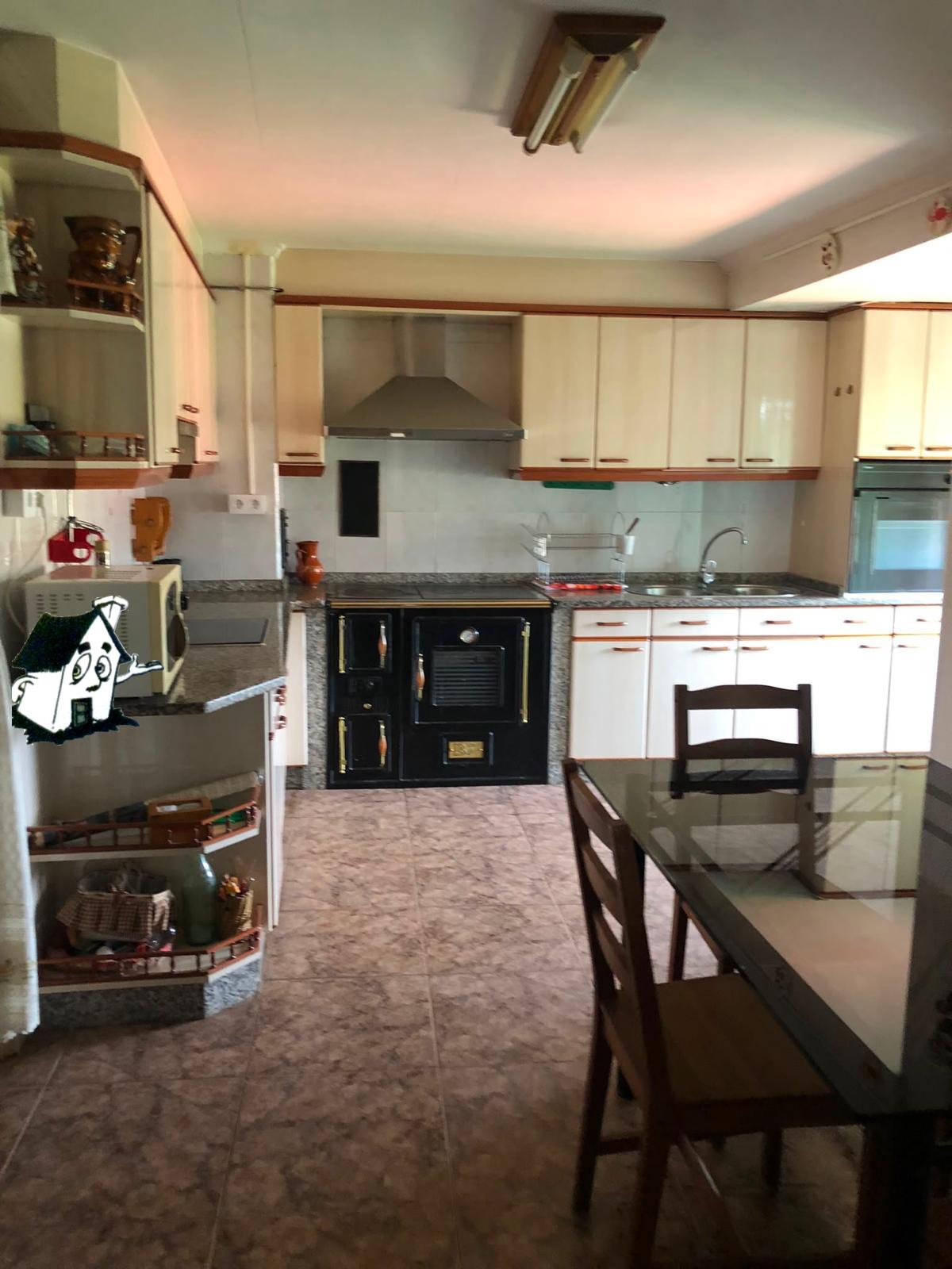 VENTA DE CASA EN MONFORTE DE LEMOS CON TERRENO - Imagen 10